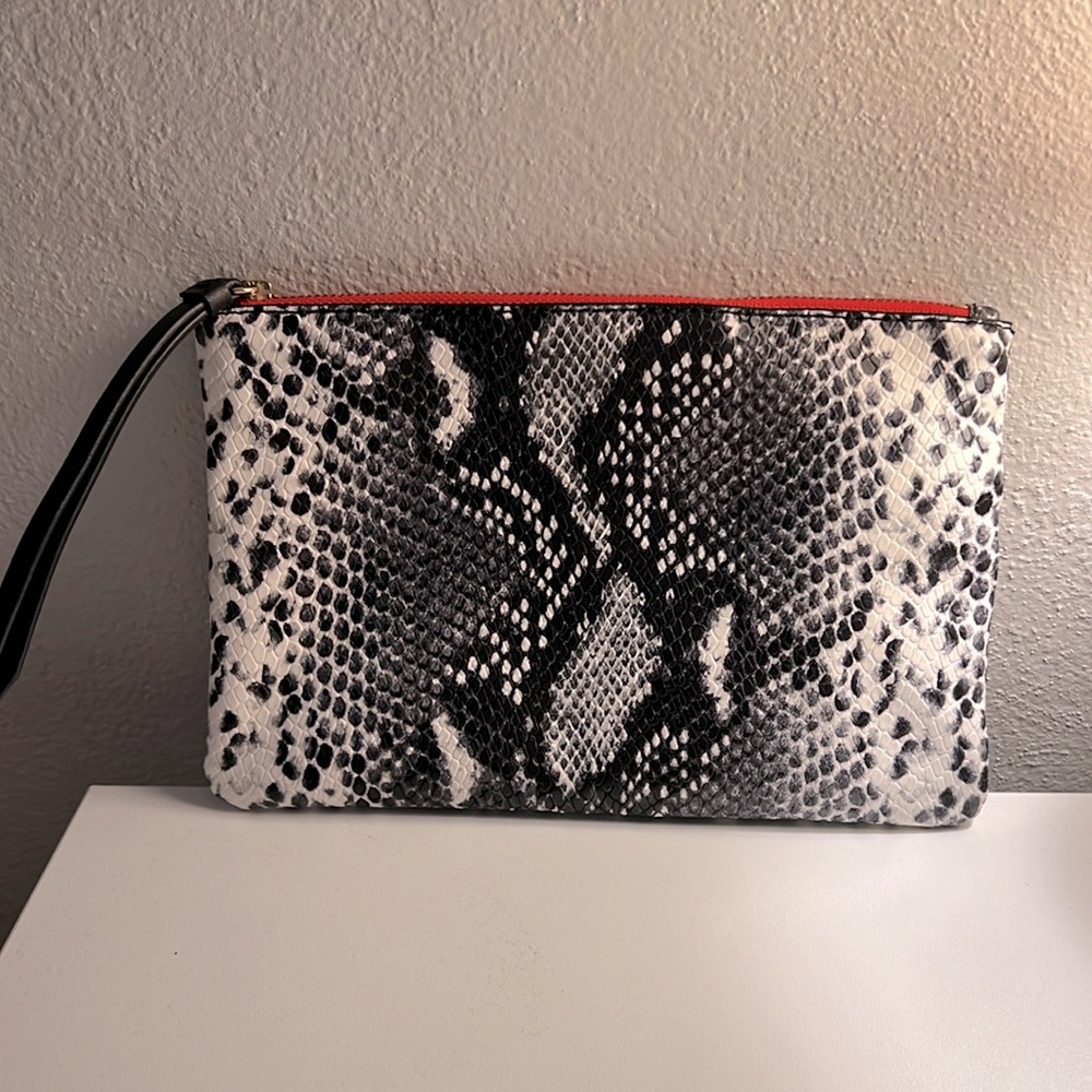 NWT Banana Republic Snakeskin Pouch